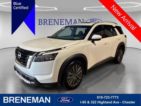 Used 2025 Nissan Pathfinder SL w/ SL Premium Package AWD/4WD image 1