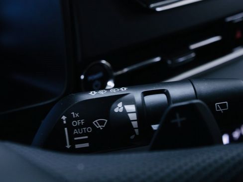 Used 2023 Mitsubishi Outlander SE image 9