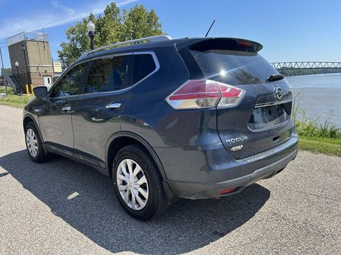 Used 2016 Nissan Rogue S w/ S Family Package AWD/4WD image 3