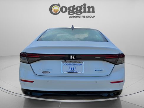 New 2025 Honda Accord EX-L image 2