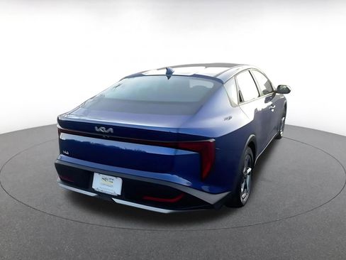 Used 2025 Kia K4 LXS image 14