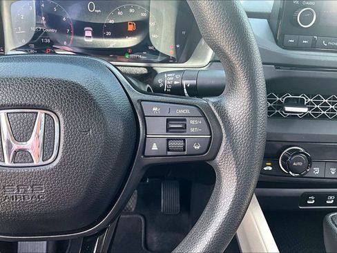 Used 2025 Honda Accord SE image 12