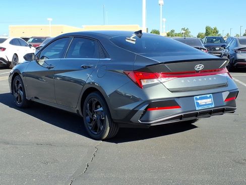 New 2026 Hyundai Elantra SEL Sport FWD image 3