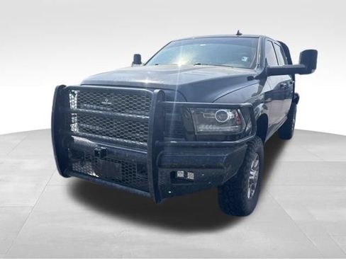 Used 2017 RAM 2500 Laramie w/ Sport Appearance Group AWD/4WD image 2