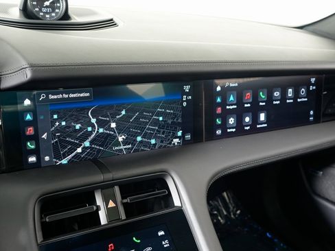 Used 2024 Porsche Taycan 4S w/ Premium Package image 29