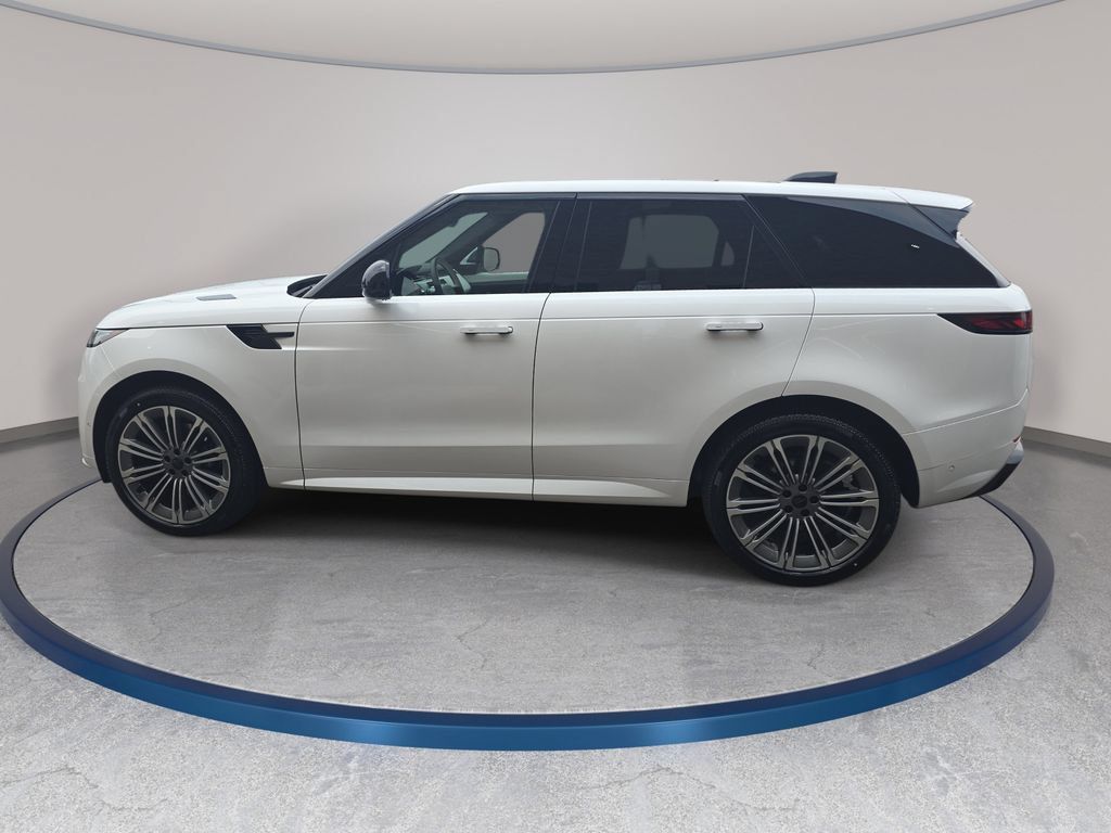 New 2026 Land Rover Range Rover Sport Dynamic SE AWD/4WD image 8