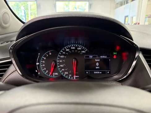 Used 2020 Chevrolet Trax LT w/ LT Convenience Package image 37