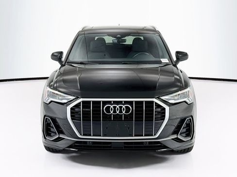 Used 2021 Audi Q3 2.0T Premium Plus w/ Premium Plus Package AWD/4WD image 2