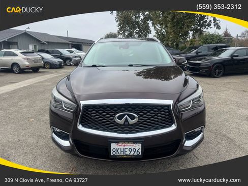 Used 2019 INFINITI QX60 Luxe w/ Essential Package image 2