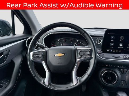 Used 2023 Chevrolet Blazer LT image 17