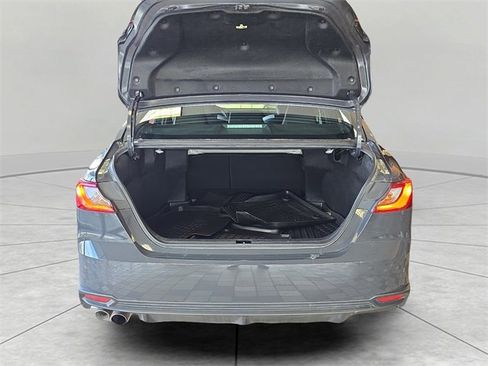 Used 2025 Toyota Camry SE image 26