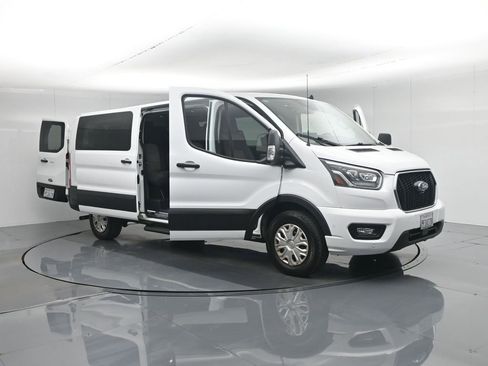 Used 2023 Ford Transit 350 XLT image 33