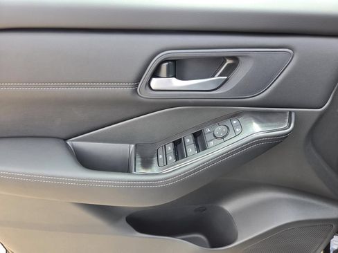 New 2026 Nissan Rogue Dark Armor FWD image 19