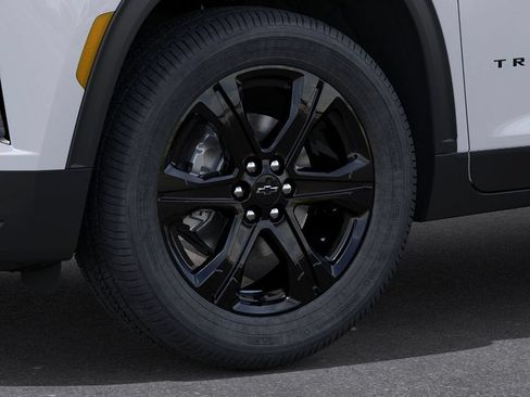 New 2027 Chevrolet Traverse LT AWD/4WD image 9