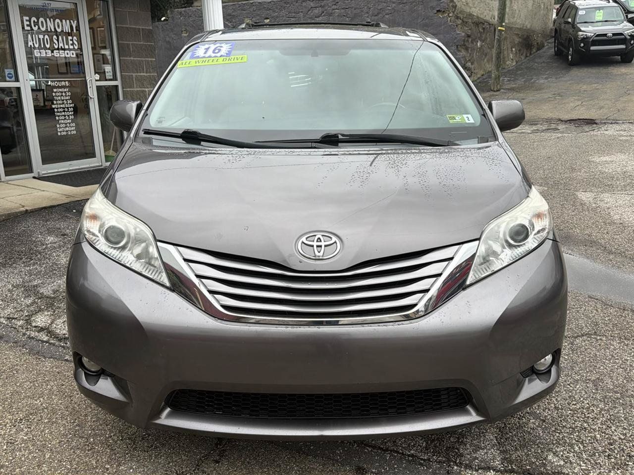 Used 2016 Toyota Sienna XLE AWD/4WD image 2