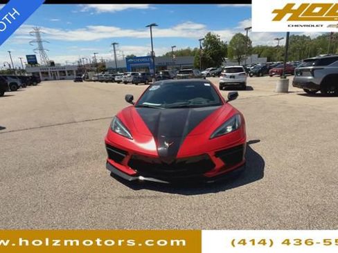 Used 2022 Chevrolet Corvette Stingray Premium Cpe w/ Z51 Performance Package RWD image 3