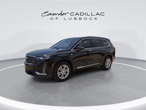 Used 2025 Cadillac XT6 Luxury FWD image 4