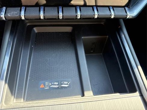 New 2026 GMC Acadia AT4 w/ Luxury Package image 20