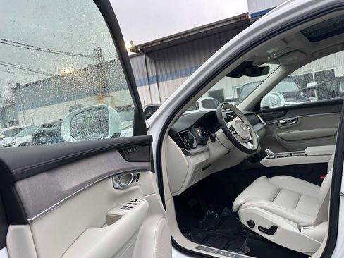 New 2026 Volvo XC90 B6 Ultra image 21