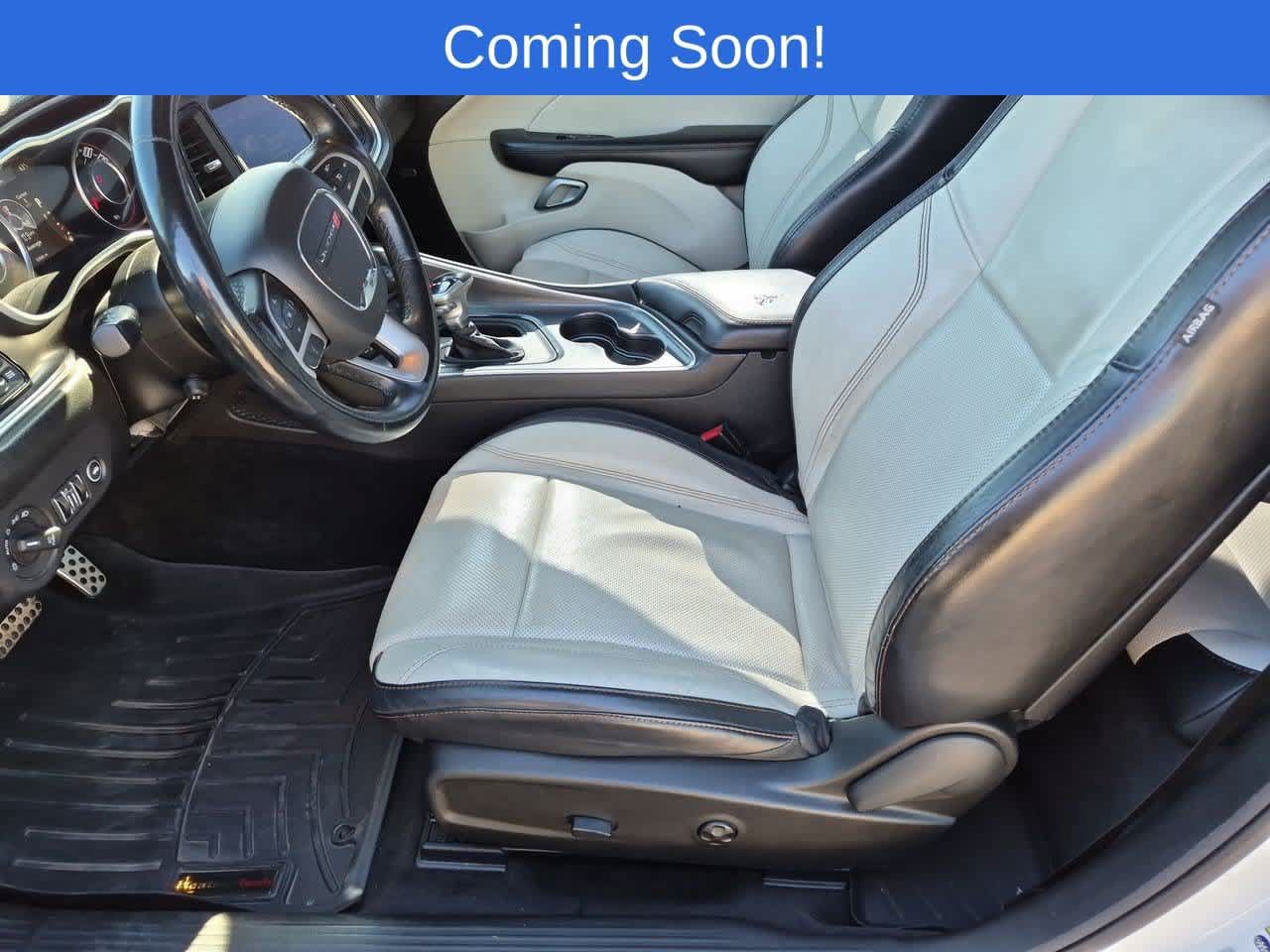 Used 2015 Dodge Challenger SXT Plus w/ Driver Convenience Group RWD image 15