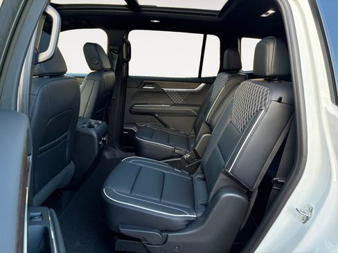 New 2026 GMC Acadia Denali w/ Super Cruise Package image 13