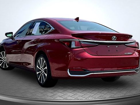 Used 2021 Lexus ES 300h w/ Premium Package FWD image 3