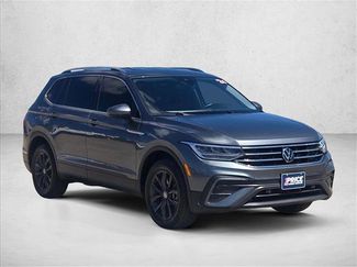 Used 2024 Volkswagen Tiguan SE video 3