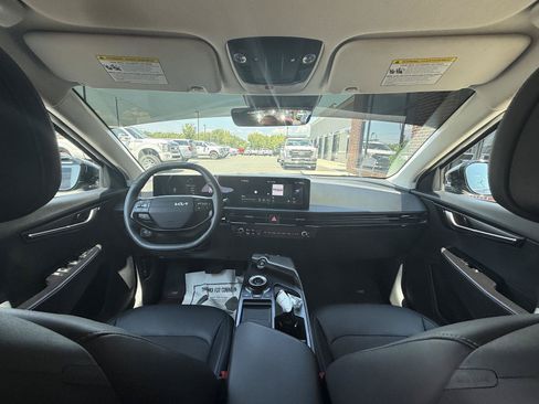 Used 2025 Kia EV6 Light RWD image 17