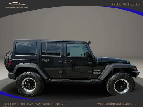 Used 2017 Jeep Wrangler Unlimited Sport w/ Quick Order Package 24S AWD/4WD image 2