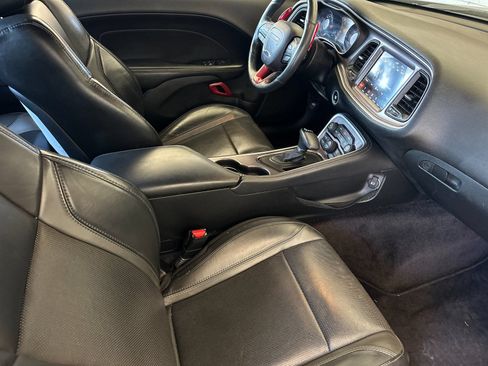 Used 2018 Dodge Challenger GT w/ Driver Convenience Group AWD/4WD image 15