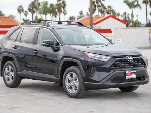 New 2025 Toyota RAV4 XLE image 4