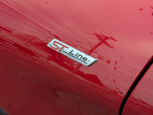 New 2026 Ford Explorer ST-Line w/ ST-Line Street Pack image 12