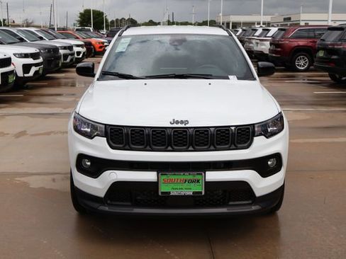 New 2026 Jeep Compass Latitude AWD/4WD image 2