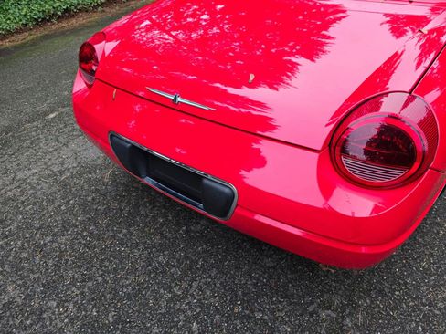 Used 2002 Ford Thunderbird image 15