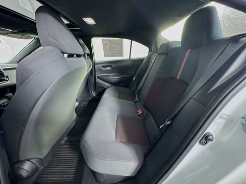 Used 2025 Toyota Corolla SE w/ SE Premium Package image 22