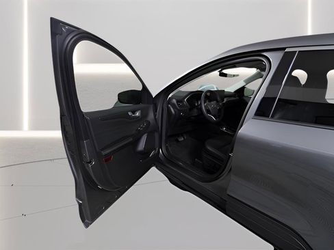 Used 2024 Ford Escape SE FWD image 14
