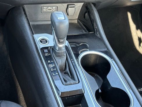 Used 2024 Nissan Altima 2.5 SV image 21