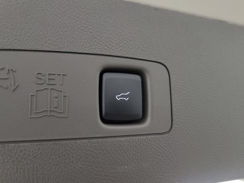 Used 2024 Lincoln Corsair FWD image 7