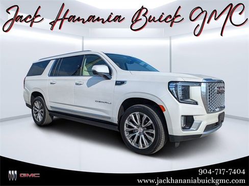 Used 2021 GMC Yukon XL Denali w/ Denali Premium Package image 1