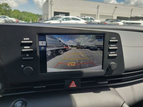 Certified 2025 Hyundai Elantra Sport image 20