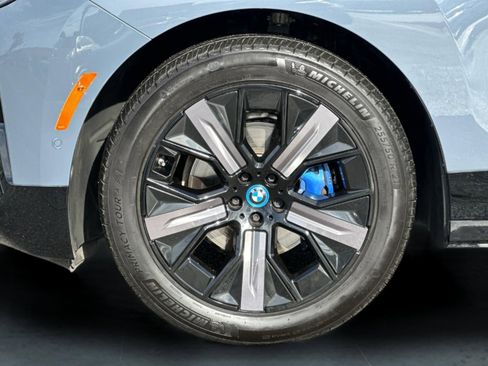 Used 2024 BMW iX xDrive50 w/ Sport Package image 26