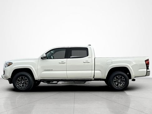 Certified 2023 Toyota Tacoma SR5 image 2