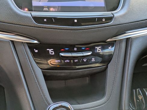 Used 2021 Cadillac XT5 Luxury image 24