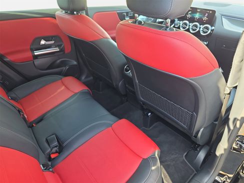 Certified 2022 Mercedes-Benz GLA 35 AMG 4MATIC image 11