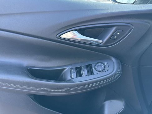 Used 2020 Buick Encore GX Select image 11