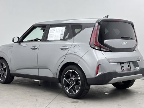 Used 2023 Kia Soul EX FWD image 7