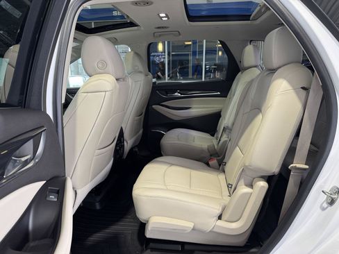 Used 2020 Buick Enclave Premium w/ Sun and Sites Package FWD image 10