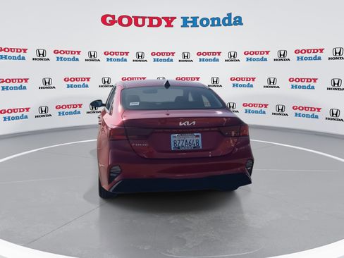 Used 2022 Kia Forte LXS image 7