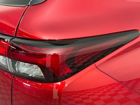 Used 2022 Mitsubishi Outlander SE image 32