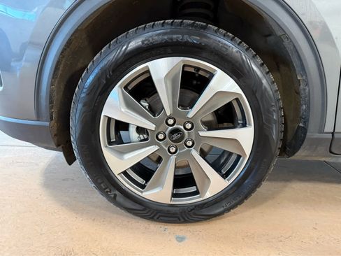 Used 2025 Ford Escape Platinum AWD/4WD image 8